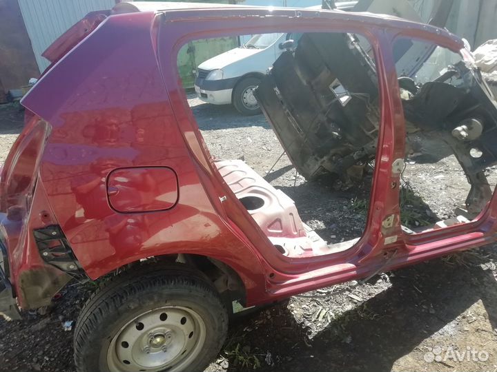 Задняя часть кузова Рено Логан, Сандеро