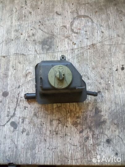 Skoda Octavia tur бачок гидроусилителя руля