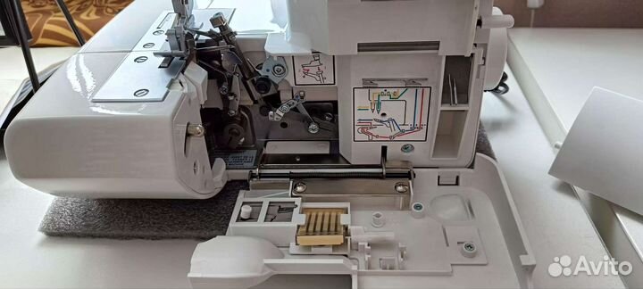 Оверлок jaguar 935d