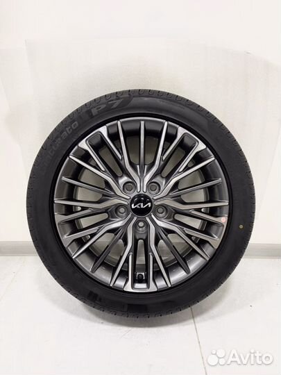 Новые Kia Cerato Restyling, Pirelli 225/45 R17