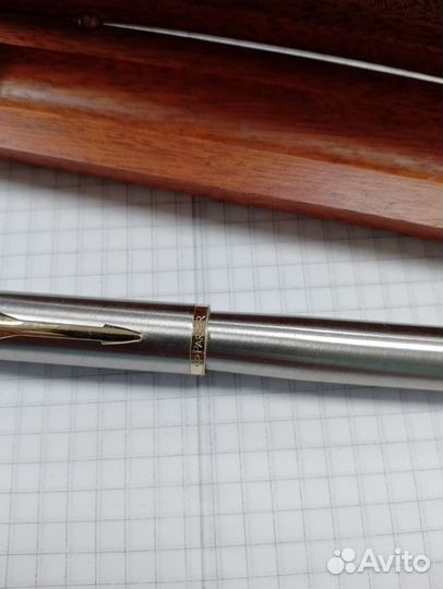 Перьевая ручка parker