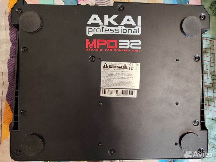 Akai MPD 32