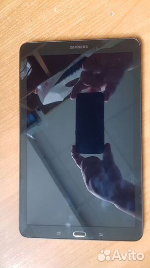 Планшет Samsung Galaxy Tab E (SM-T561)