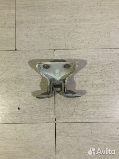 Петля двери зад право KIA ceed JD 1.4 мт универсал