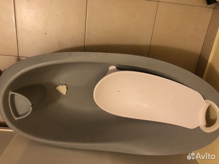 Детская ванночка для купания с подставкой