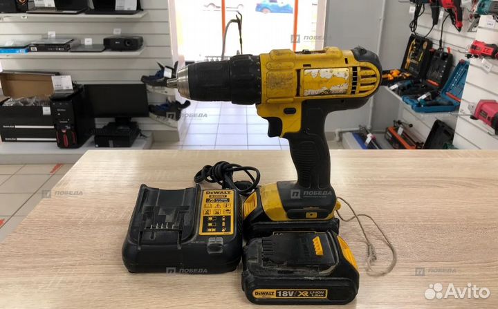 Дрель-шуруповерт Dewalt DCD771-ks