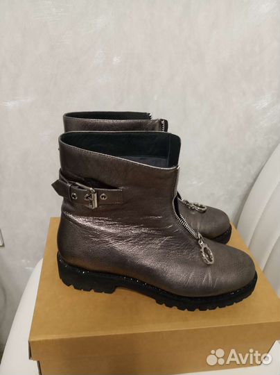 Ботинки женские