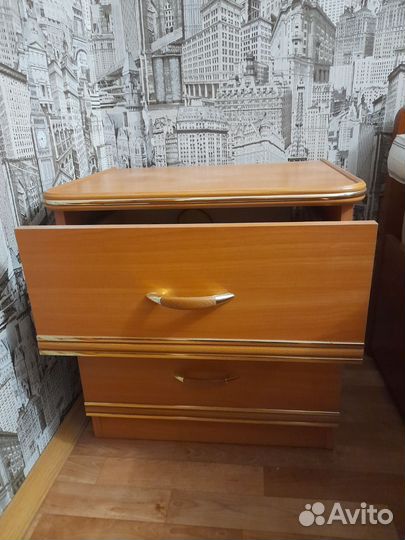 Тумба прикроватная бу