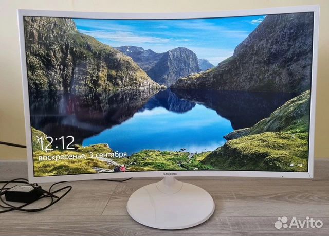 Изогнутый монитор Samsung C32F391FWI 32 дюйма купить в Санкт-Петербурге ...
