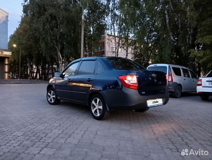 LADA Granta, 2013