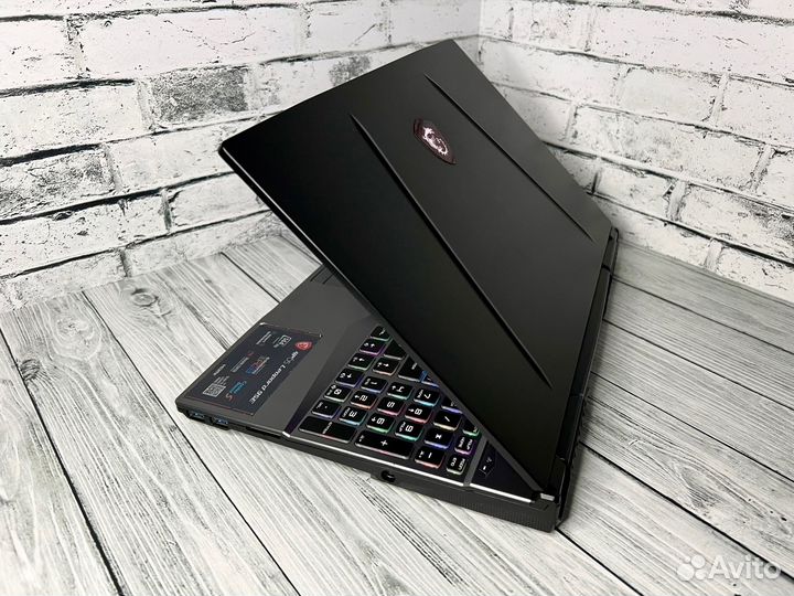Игровой ноутбук MSI Leopard i7/144гц/RTX