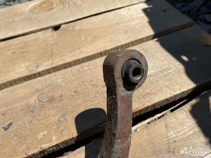 Кулак поворотный задний правый Hyundai Sonata 4