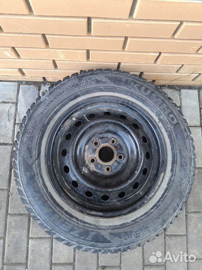 Kumho I'Zen KW22 215/65 R16 98T
