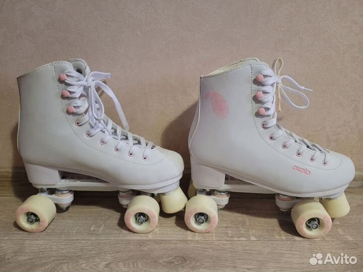Продам роликовые коньки - квады