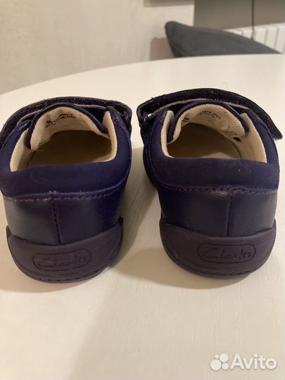 Туфли на девочку clarks