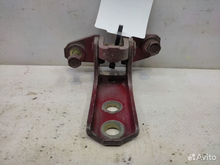 Петля двери передняя правая Mitsubishi Lancer 9 CS