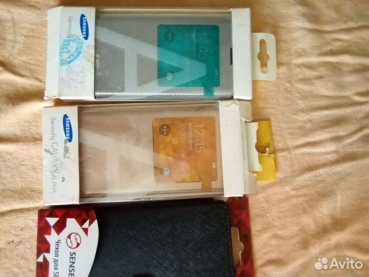 Чехлы на телефон