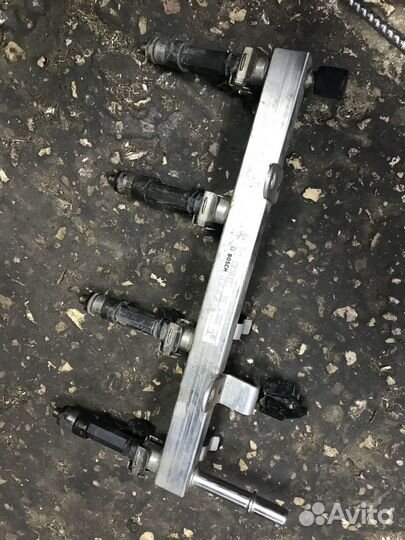 Топливная рампа Опель Астра J