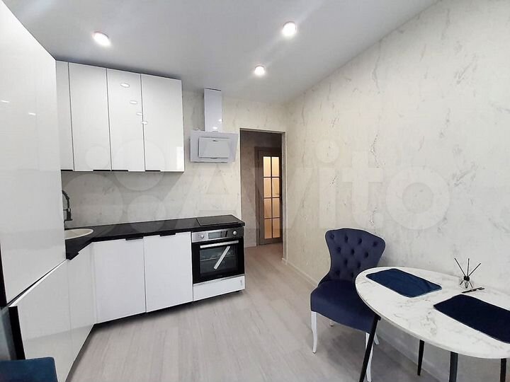 2-к. квартира, 57 м², 2/9 эт.