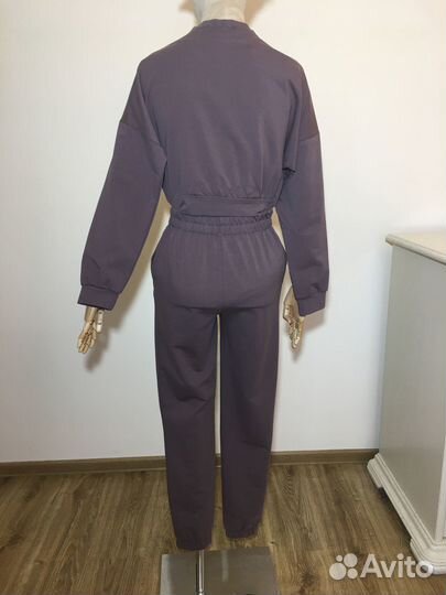 Женский спортивный костюм из футера (S)