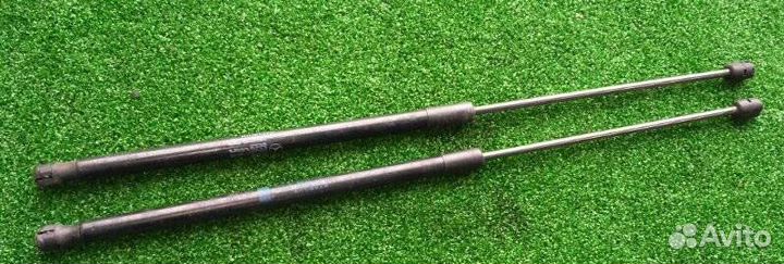 Продам амортизатор капота pgs192642