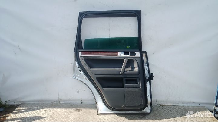Дверь задняя левая Volkswagen Touareg