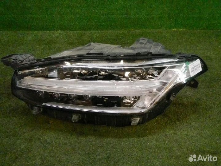 Фара левая Volvo XC90