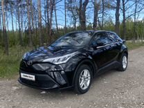 Toyota C-HR 2.0 CVT, 2019, 30 000 км, с пробегом, цена 2 670 000 руб.