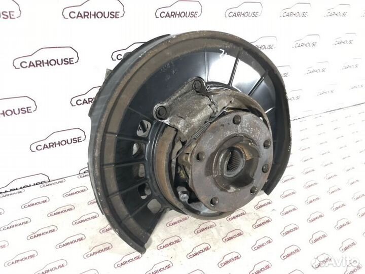 Кулак поворотный задний левый Volkswagen Touareg