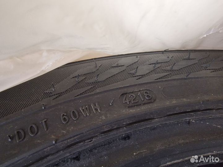 Nokian Tyres Hakkapeliitta 9 SUV 295/40 R21 111