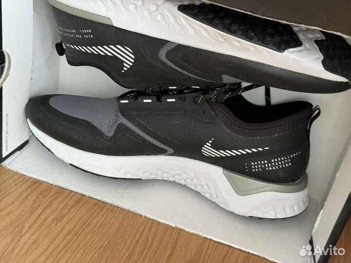 Кроссовки для бега nike react 2 shield US12 EU46