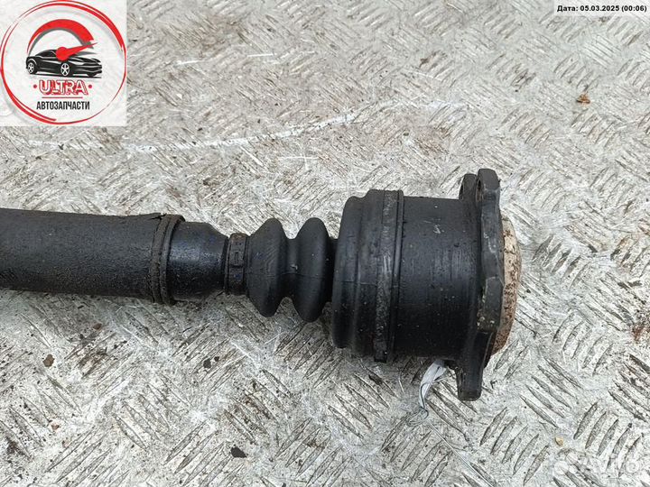 Полуось передняя левая б/у Audi A6 C5 (1997-2005)