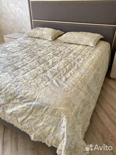 Итальянское покрывало и наволочки блюмарин