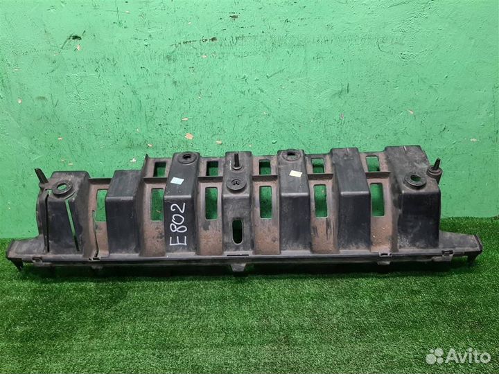 Кронштейн бампера заднего Peugeot 3008 2010