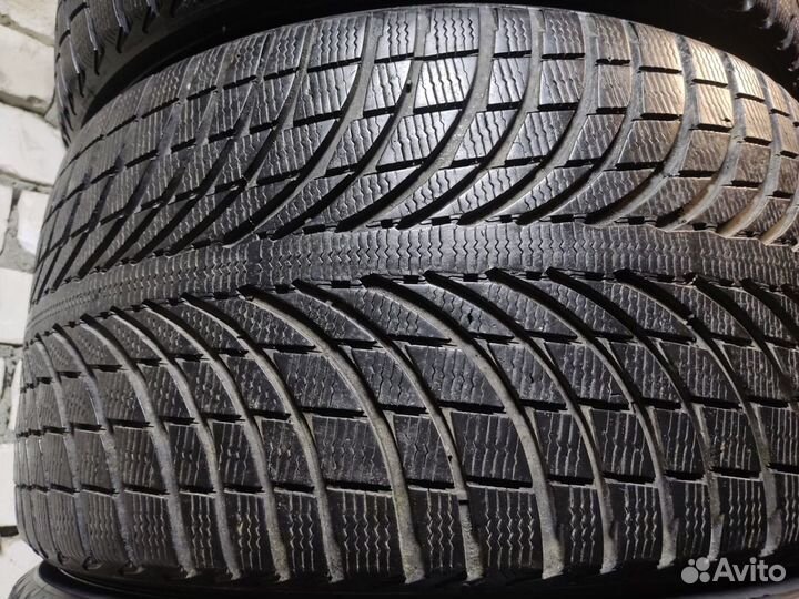 Michelin Latitude Alpin LA2 265/40 R21 и 295/35 R21 105V