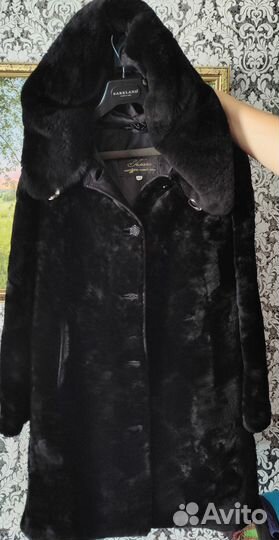 Шуба мутоновая с капюшоном 48 50