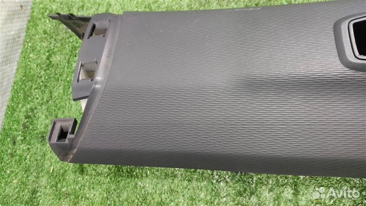 Обшивка багажника правая Citroen C4 Grand Picasso