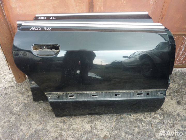 Дверь задняя правая Audi A8 D2 4D