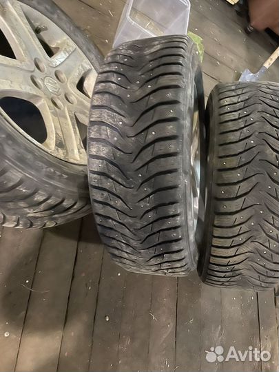 Kumho WinterCraft Ice Wi32 225/60 R17