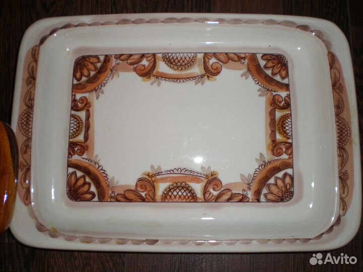 Пара старинных пивных кружек 