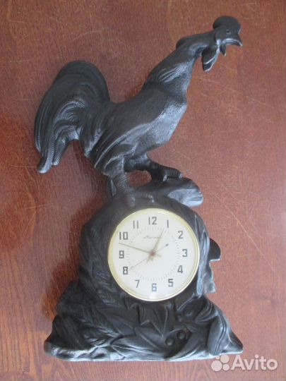 Каминные чугунные часы Петух
