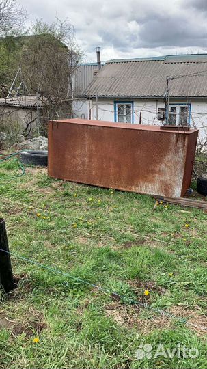 Бак для воды металлический рифленый 5кубов