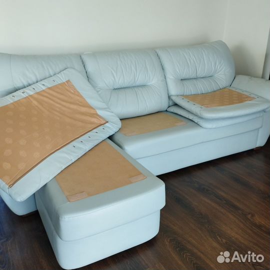 Продам кожаный диван