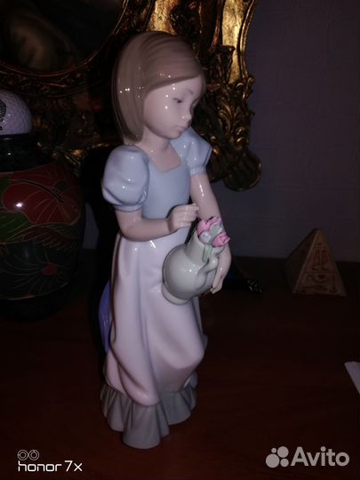 Статуэтка фарфор NAO lladro