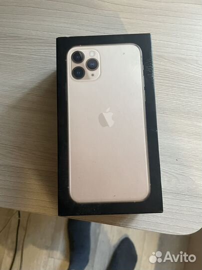 Коробка от iPhone 11 pro