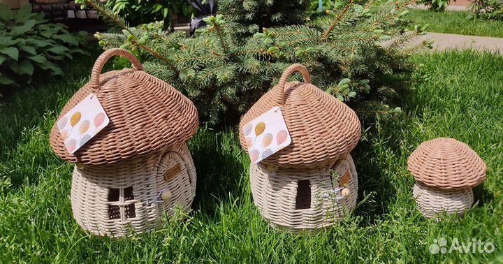 Плетеные корзины в виде грибов