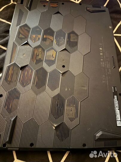 Ноутбук MSI bravo 15 c7v