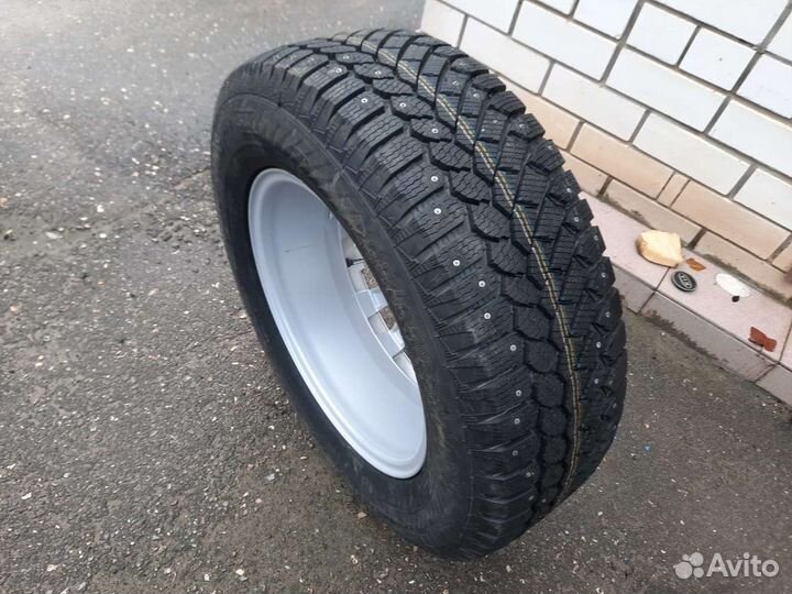 R17 Gislaved Nord Frost 200 235/65, PCD 5x114.3 DIA 66.1