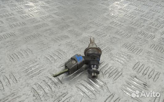 Форсунка бензиновая mazda CX-7 1 (DEA30B704)