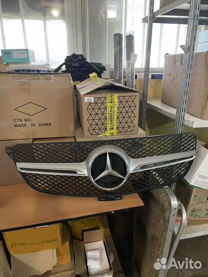 Решетка радиатора Mercedes